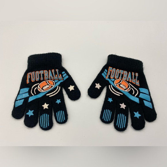 Small Boy’s Winter Football Graphic Black Gloves - Picture 4 of 6